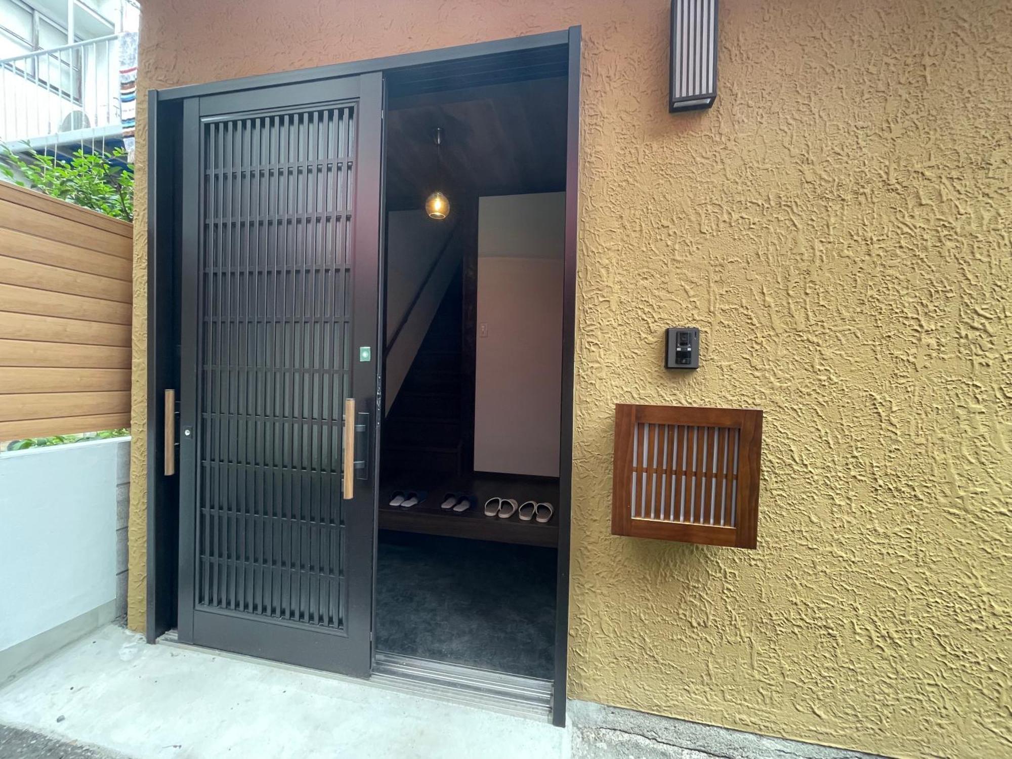 青い家広尾 Hotel Токио Екстериор снимка